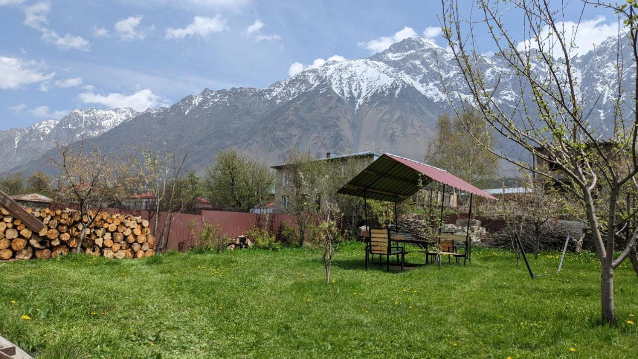 Kazbegi Green Yard Exterior photo